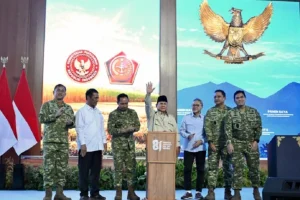 Pimpin Panen Raya di Malang Prabowo Bukti TNI Hadir Perkuat Kemandirian Pangan: Upaya Meningkatkan Produksi Pangan Nasional