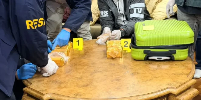 Polisi Temukan Emas Batangan dan Dolar Senilai Nyaris Setengah Triliun di Bogor