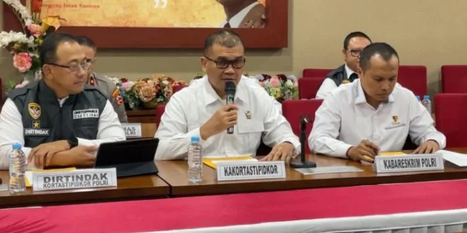 Profil Alumni ITB Ketua SETARA, Sebut Penanganan Kasus Eks Jampidsus di Kejagung, Jeruk Makan Jeruk!