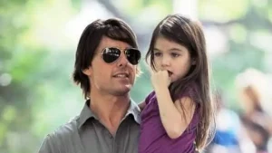 Putri Tom Cruise dan Katie Holmes Kini Bernama Suri Noelle Putuskan Lepas Nama Cruise: Membangun Identitas Baru