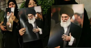 Ribuan Pelayat Menangis Saat Jenazah Ali Khamenei Tiba di Masjid Khomenei Iran