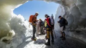 Risiko Pendakian Gunung Mont Blanc Meningkat Akibat Gelombang Panas