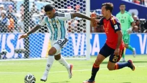 Romero Tak Salaman dengan Trump pada Pengalungan Medali Piala Dunia: Mengapa Hal Ini Terjadi?