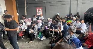 Roy Suryo Kasus Ijazah Jokowi: Puluhan Pendukung Hadiri Sidang Putusan Praperadilan di PN Jaksel