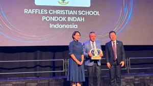 Sabet Dua Penghargaan Internasional Kampus Kebon Jeruk Raih Champion Award, Ini Cerita Dibalik Kesuksesannya