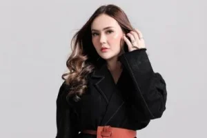 Sarah Gibson Pilih Bercerai Usai Bongkar Perselingkuhan Suami, Kisah Sedih di Balik Keputusan Berat