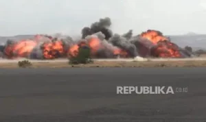 Serangan di Bandara Sanaa: Houthi Ancam Serangan Besar ke Saudi
