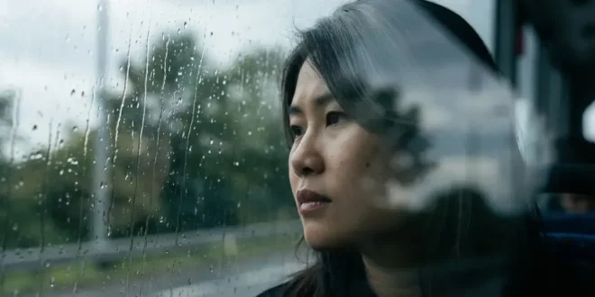 Stephanie Rilis Single tentang Penyesalan dan Kehilangan Memeluk Sekali Lagi, Membuat Pendengar Terharu