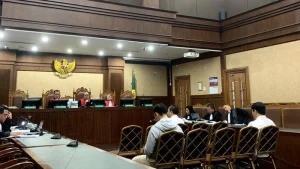Suap Bea Cukai: Fakta Sidang Ungkap Pengaliran Duit ke Polisi