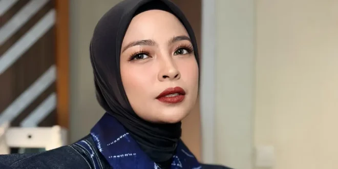 Tantri Kotak Rilis Debut Solo Ibu Pekerja Lagu Emosional tentang Cinta Lelah dan Pengorbanan Seorang Ibu