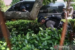 Teror Bom SD hingga Sopir Truk Tabrak JPO: Kriminal Sepekan yang Mengkhawatirkan