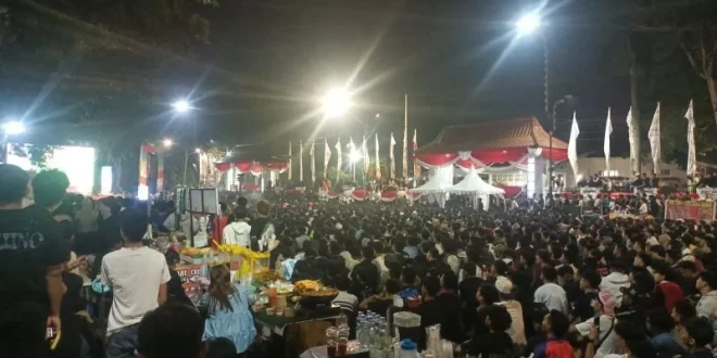 TNI Fasilitasi Pesta Rakyat untuk Nonton Bareng Final Piala Dunia di Palembang
