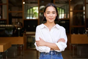 Transformasi Penampilan: 6 Tips untuk Tampil Dewasa dan Percaya Diri