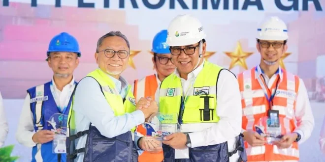 TUKS Petrokimia Gresik: Pencapaian Prestasi Pelabuhan Terbaik Nasional