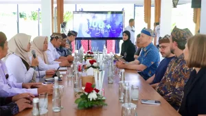 Uni Emirat Arab Tinjau Progres Pembangunan Pengolahan Sampah 3R di Banyuwangi: Membangun Kota Hijau