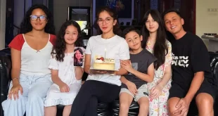 Ussy Sulistiawaty Rayakan Ultah ke-45 Tahun, Semoga Sabarmu Ditambah