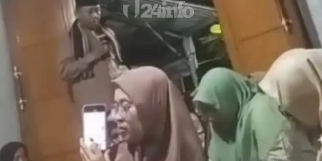 Ustadz Ahmad Firdaus: Meninggalnya Seorang Penceramah yang Ditinggalkan Nama Nabi Muhammad
