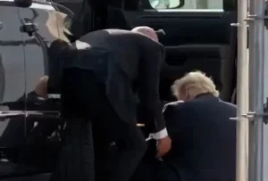 Video Trump Pingsan dan Terduduk Lemas saat Mau Masuk Limusin: Momen Berisik di Balik Kejadian