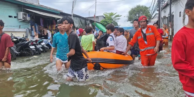 Viral Daratan Pekalongan Kini Lebih Rendah dari Laut, Rob Bergeser Ancam Permukiman Selatan - Ancaman Banjir Rob di Pekalongan: Apa Saja Penyebabnya?