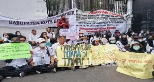 Wakil Ketua Komisi II DPR Usulkan Gaji Guru PPPK Daerah Dibiayai Pemerintah Pusat, Meningkatkan Kesejahteraan