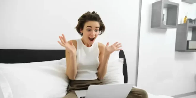 Work From Home Membongkar Kebiasaan Manusia yang Ingin Terlihat Menyenangkan