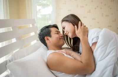 3 Posisi Seks yang Paling Disukai Wanita, Pria Harus Tahu!