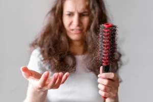 5 Makanan yang Berpotensi Memperparah Kerontokan Rambut, Bukan Cuma Faktor Sampo