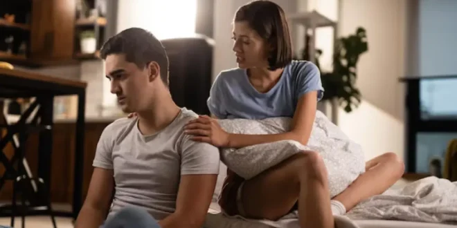 7 Alasan Anda Dapat Jatuh Cinta pada Pria yang Secara Emosional Tidak Stabil Menurut Psikologi: Apakah Ini Cinta Sejati?