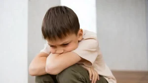 7 Pelajaran Pahit Masa Kecil yang Menyebabkan Rasa Malu Berlebihan saat Dewasa