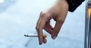 Alasan Mengapa Ayah-Anak Harus Berhenti Merokok untuk Kesehatan Keluarga