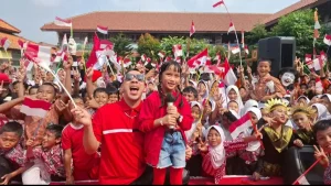 Annisa Dalimunthe-Ikmal Tobing Keliling Sekolah Ajak Anak-anak Cintai Indonesia