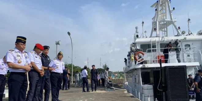 Bakamla RI Tegaskan Siaga Melawan Kapal Terlarang