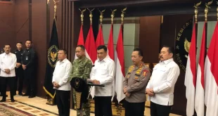 Banyak Video Demo Beredar di Medsos Menko Polkam Djamari Chaniago Itu Hoax Terjadi di Masa Lalu, Pemerintah: Situasi Terkendali