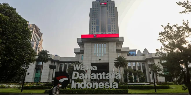 Capai Target 8 Persen, DPR Sebut Kebijakan APBN dan Danantara jadi Kunci Ekonomi