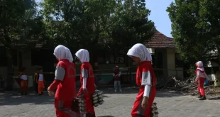 Cegah Keracunan: Kepala BGN Sudaryono Larang Siswa Bawa Pulang MBG untuk Mencegah Keracunan