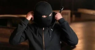Dor Bandit Jalanan Tersungkur Ditembak Usai Serang Polisi Pakai Celurit: Insiden Kekerasan di Jalanan