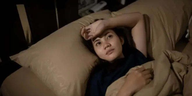 Hentikan Kebiasaan Berpikir Berlebihan Saat Tidur dengan 6 Langkah Ini