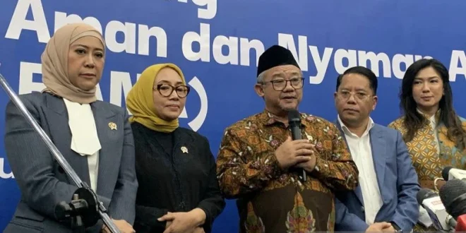 Humaniora Kemarin: Gernas Rana, Kebakaran Gunung Soputan, dan Berita Lainnya
