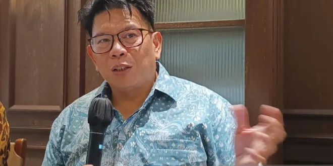 IESR Sebut Strategi Multijalur Jadi Kunci Percepatan PLTS 100 GW, Meningkatkan Energi Terbarukan