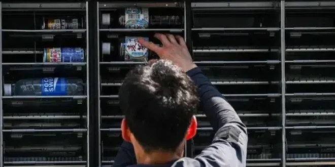 Inovasi Selamatkan Bisnis Vending Machine Jepang, Mesin Kini Tak Hanya Jual Minuman: Membuka Era Baru