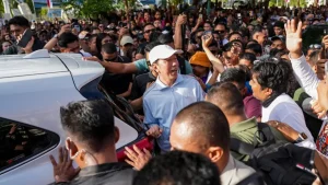 Jokowi Membawa Semangat Politik Baru ke NTT, Warga Kupang Meriah Menghadikannya