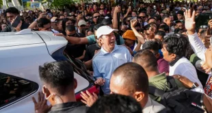 Jokowi Membawa Semangat Politik Baru ke NTT, Warga Kupang Meriah Menghadikannya
