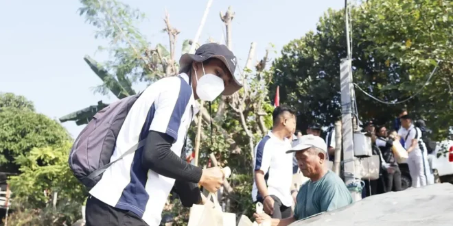 Kanim Surabaya Salurkan 60 Paket Bansos ke Dusun Pucukan Wujudkan Semangat Imigrasi untuk Rakyat