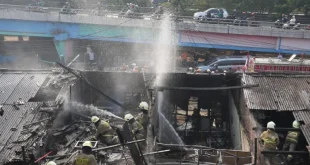 Kebakaran Menggurita Warteg dan Bengkel di Tambora Jakarta Barat