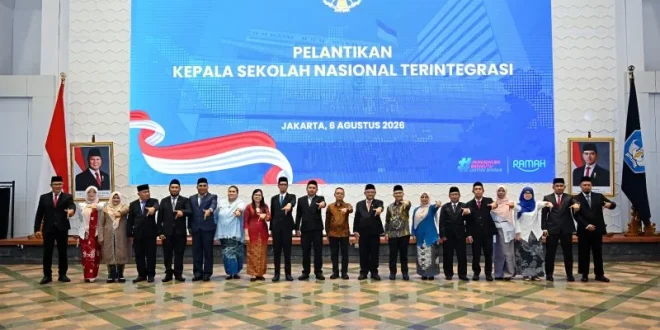 Kemendikdasmen Lantik 17 Kepala Sekolah Nasional Terintegrasi Perdana: Langkah Strategis dalam Meningkatkan Kualitas Pendidikan