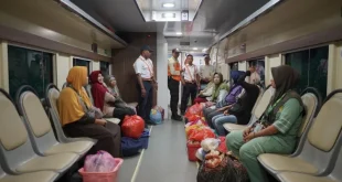 Kereta Petani dan Pedagang: Membawa Akses Ekonomi Masyarakat
