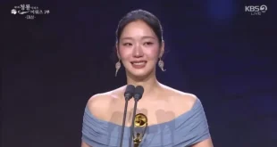 Kim Go-eun Raih Daesang Blue Dragon Series Awards 2026, Membuktikan Konsistensi di Karirnya yang Panjang