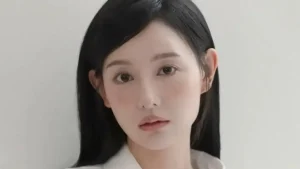 Kim Ji Won Membukukan Kesadaran dengan Donasi untuk Pasien Anak