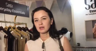 Kimberly Ryder Tidak Mengumumkan Kehidupan Pribadinya Secara Berlebihan