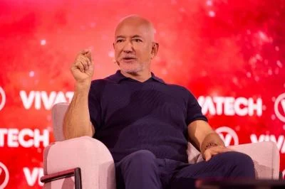 Liverpool Dijual 30% Saham ke Konsorsium Jeff Bezos, Nilai USD8 Miliar!